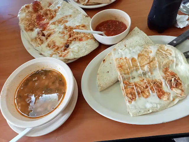 Pollo Feliz Marte R Gomez