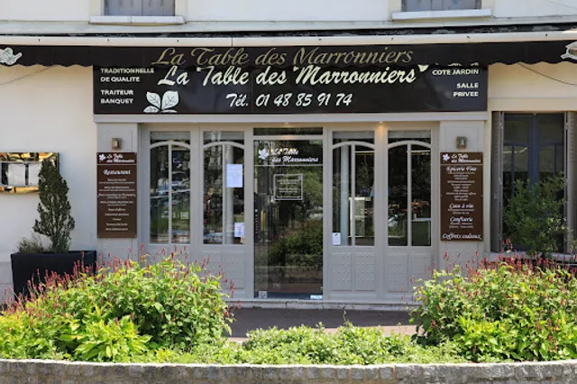 La Table des Marronniers