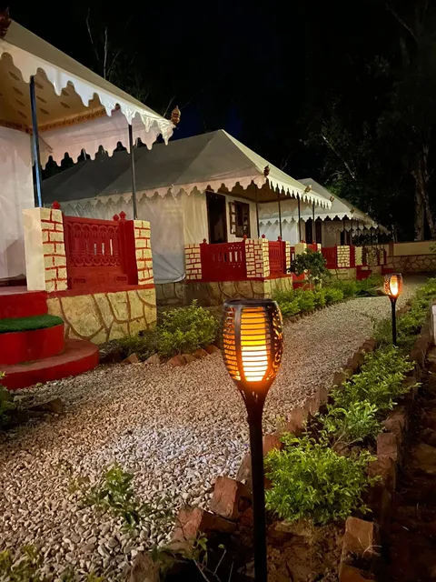 The Quila Camps & Resort