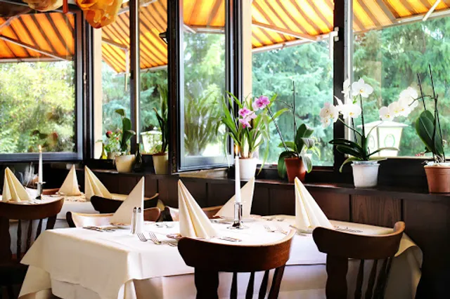 Taverna Kokkino Pouli