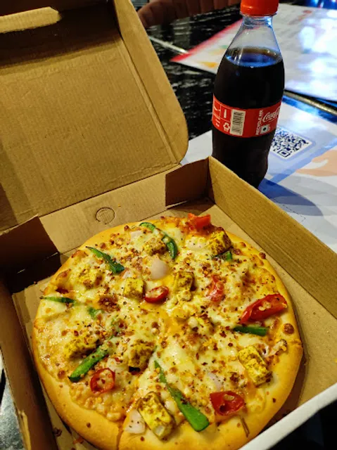 La Pino'z Pizza - Lal Ghati