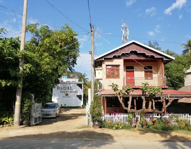 Regal GuestHouse
