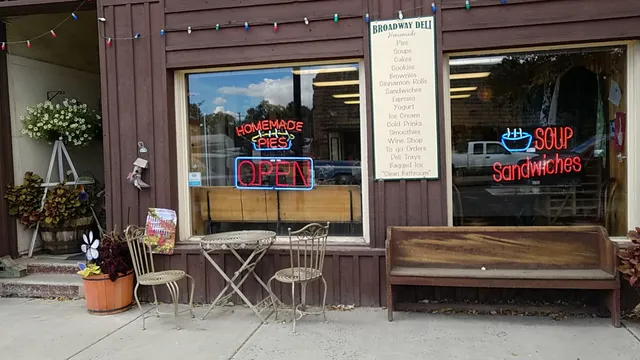 Broadway Deli