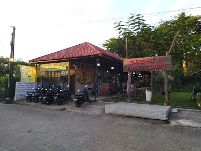 Garden 99 Foodcourt