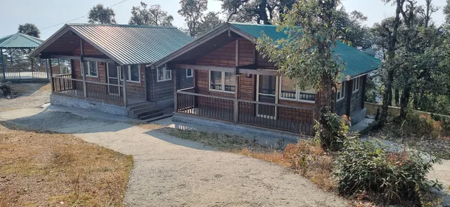 Monal Resort Abbott Mount