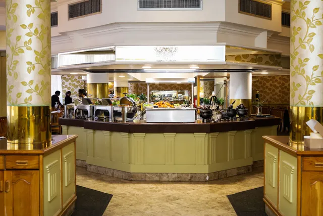 Rockefeller Restaurant by Manhattan Hotel