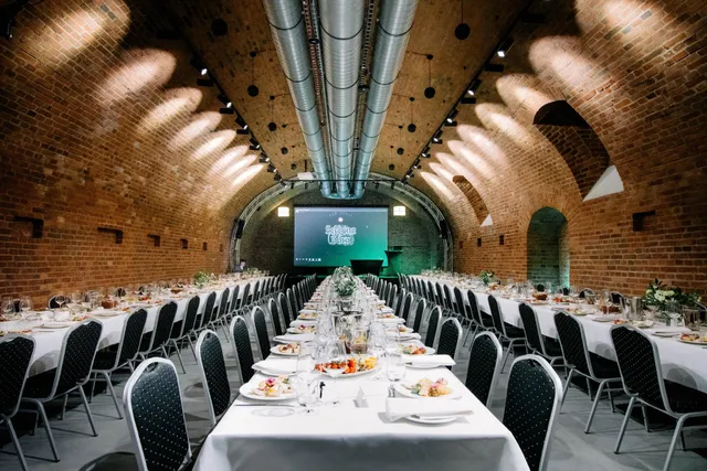 SREBRNA GÓRA Restauracja Kawiarnia Winiarnia Zielona Góra