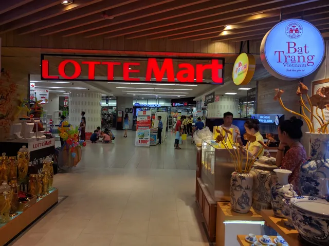 LOTTE Mart