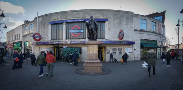 Tooting Broadway