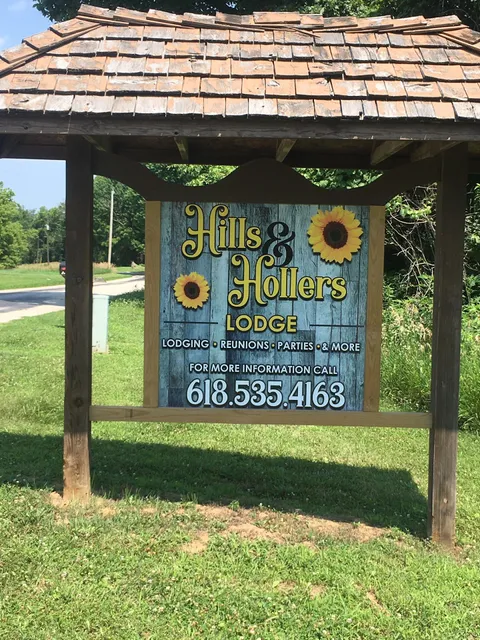 Hills & Hollers Lodge