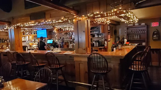 Rainbow Grille & Tavern