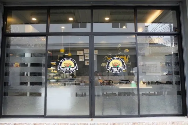 The Bread Basket Bakery & Cafe'