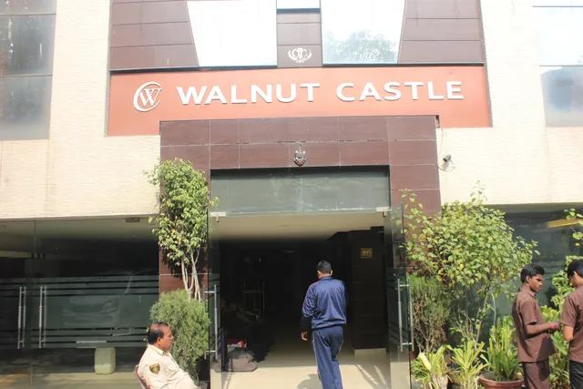 Hotel Walnut Castle