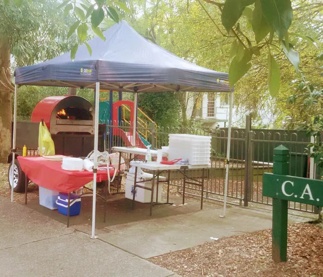 Pizzeria On The Road