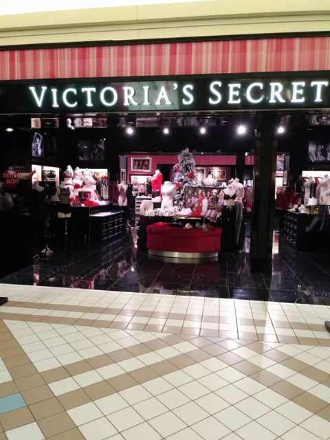 Victoria's Secret & PINK