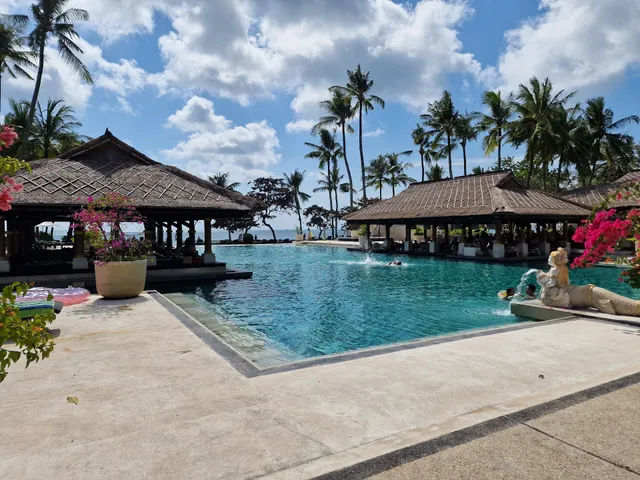 Balinese Bath Pool - InterContinental Bali