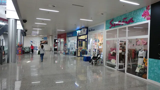 Bay Center Mall