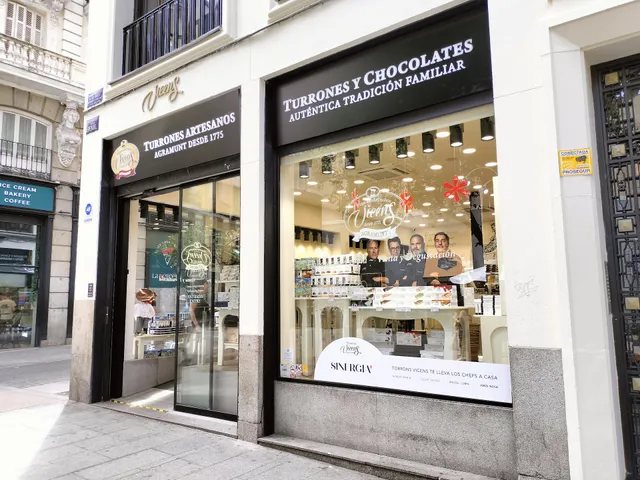 Torrons Vicens Arenal