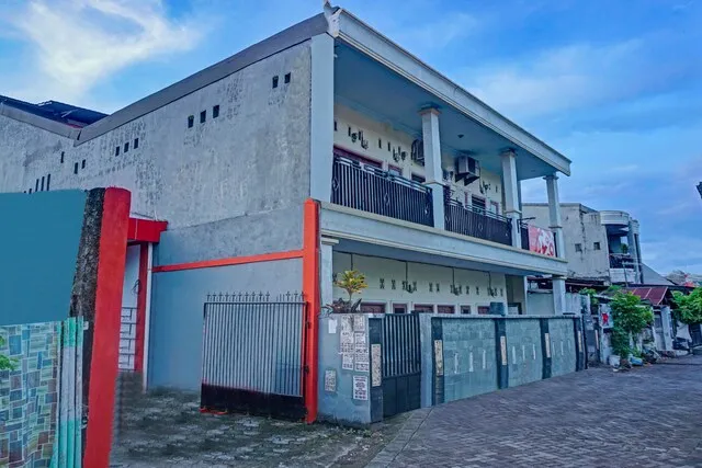 SPOT ON 90117 Anugrah Homestay Near Pasar Segar