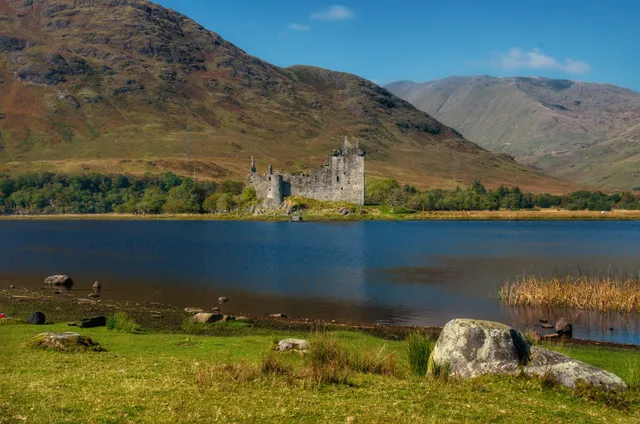 Kilchurn Castle Viewpoint and Layby