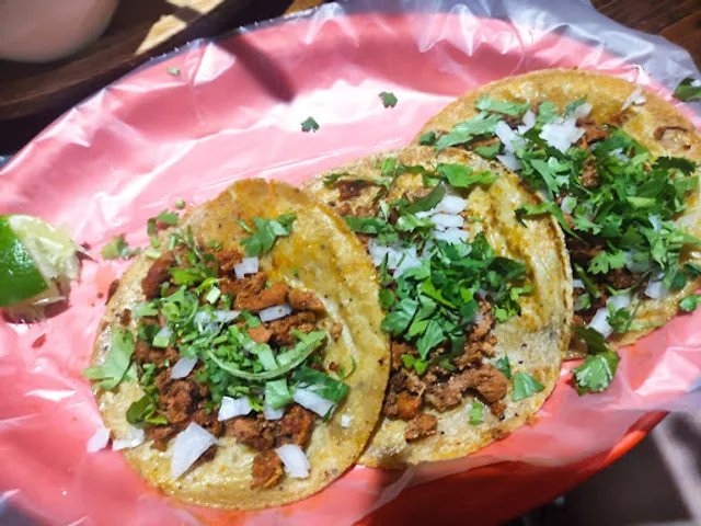 Tacos la Caverna