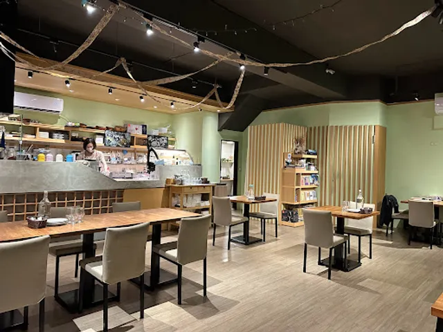 白楊樹 Cafe Björk林口店