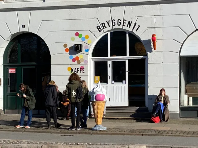 Bryggen 11 - Is & Kaffe