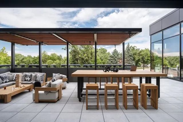 Moxy Boulder University