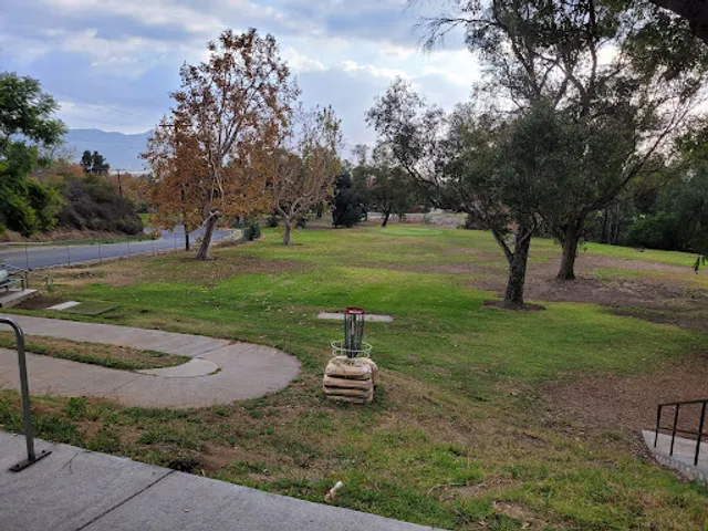 DeBell Par 3 Golf & Disc Golf