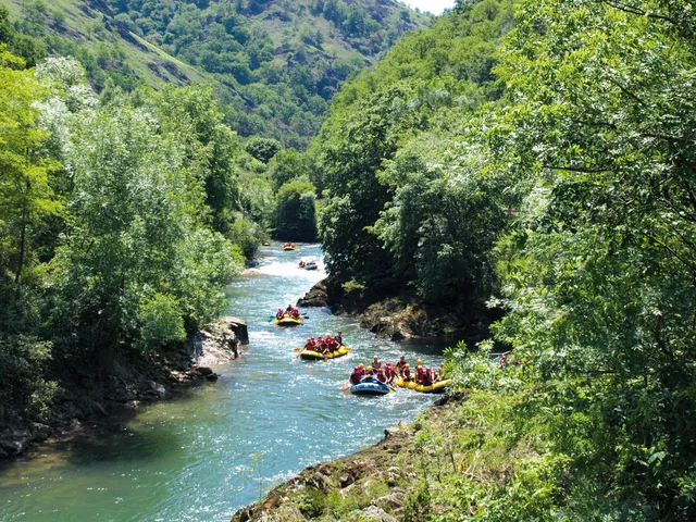 Uhina Rafting