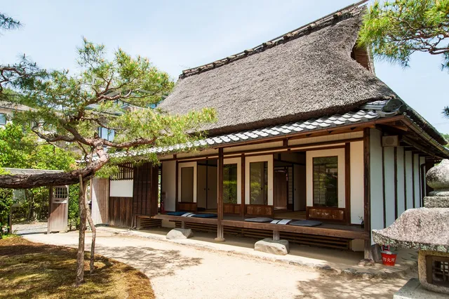 Tomomi Iwakura former secluded residence