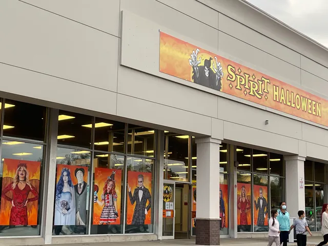 Spirit Halloween