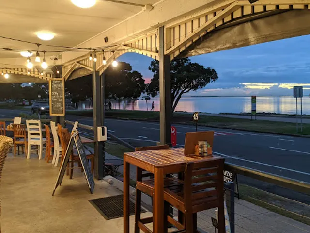 Cooper's Speciality Coffee and Tap House