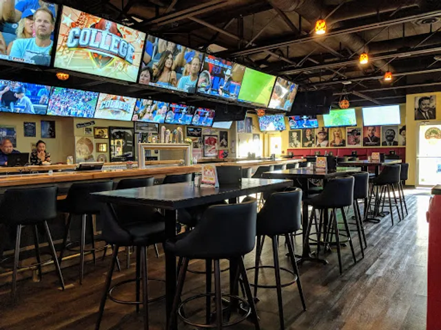 Garbonzo's Sports Pub Polo Park