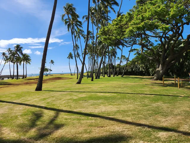Waiʻalae Beach Park