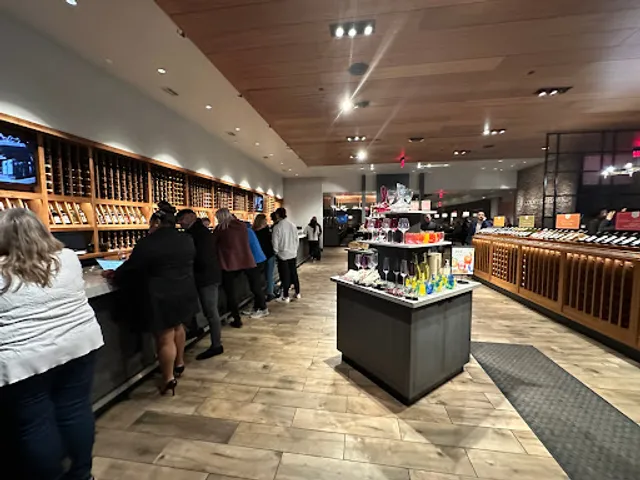 Cooper’s Hawk Winery & Restaurant