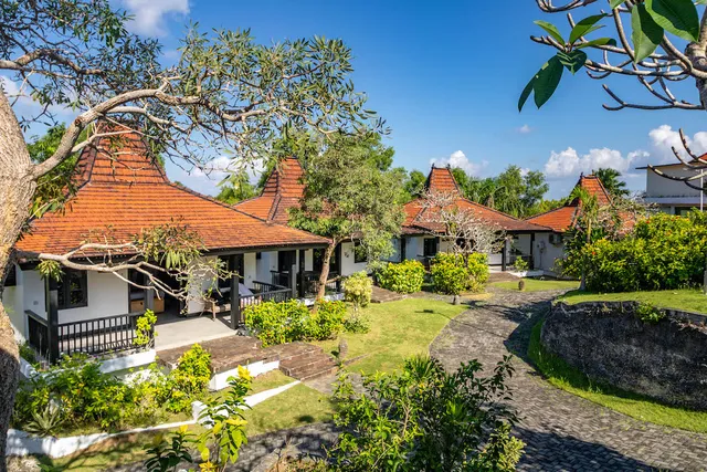 Surya Melasti Exclusive Beach Villa by Sajiwa