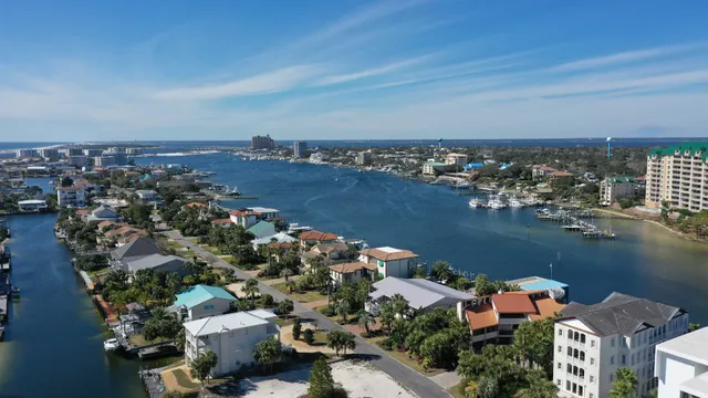 Dolphin Point by Holiday Isle
