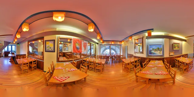 La Trattoria - Pizzeria des Arceaux