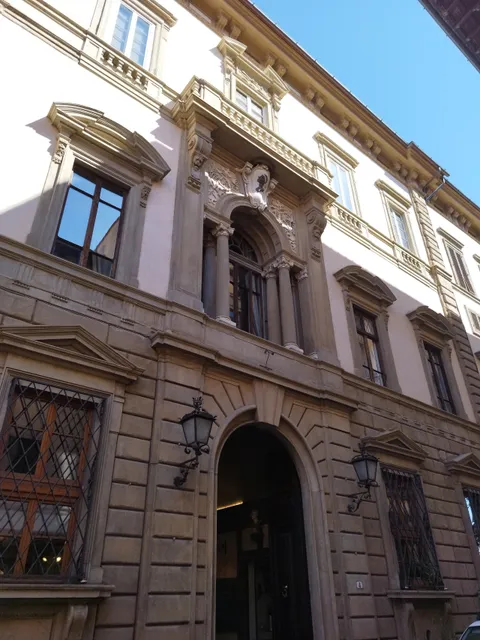 Palazzo Pucci, Florence