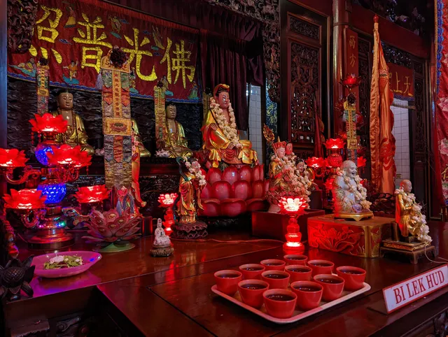 Kelenteng Tien Kok Sie