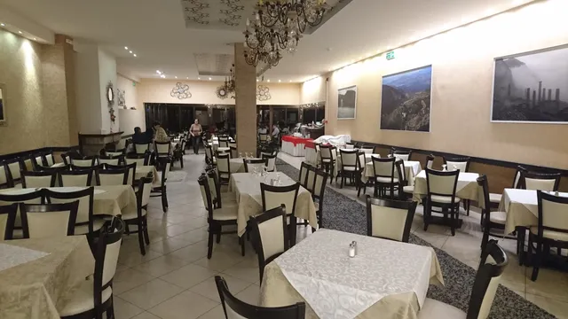 Lefas Restaurant