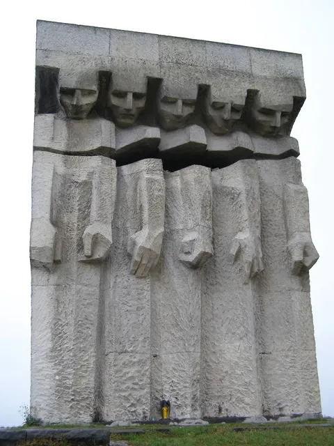 Torn Hearts Monument