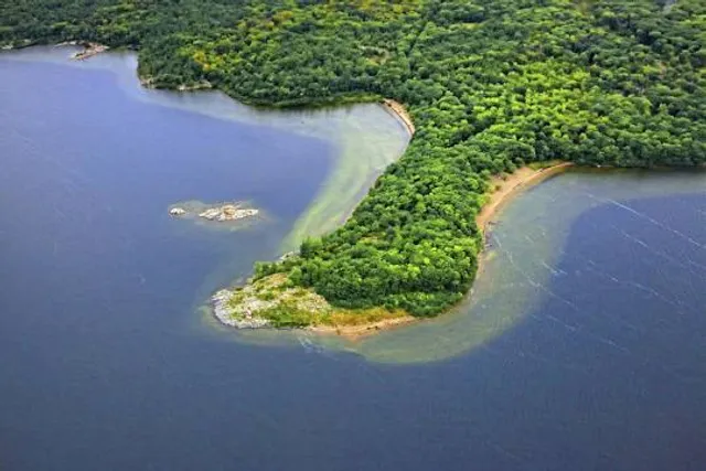 Lighthouse Point Trail