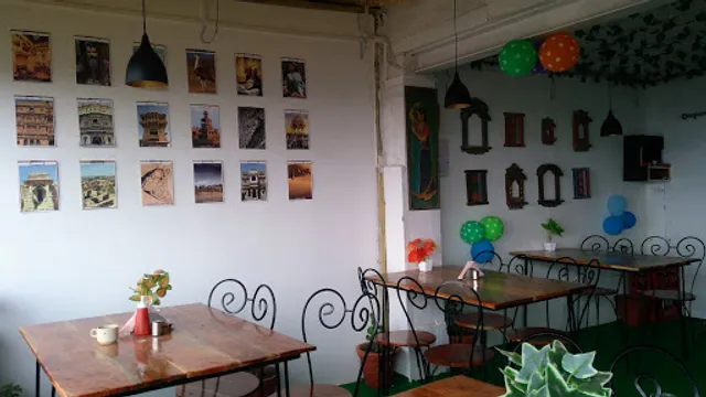 The hideout cafe & restaurant