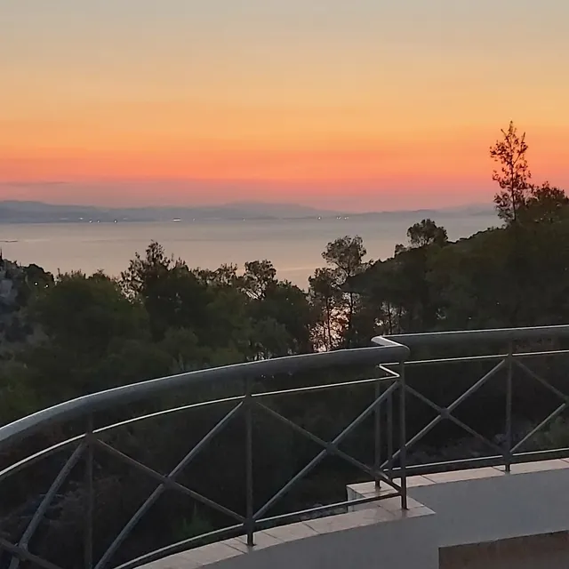 Mikro Amoni Beach Villa