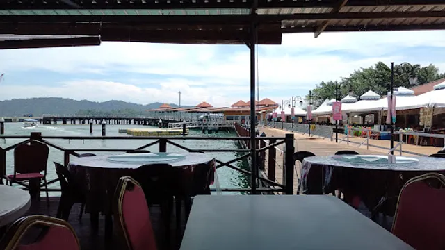Jesselton Point Seafood Restaurant