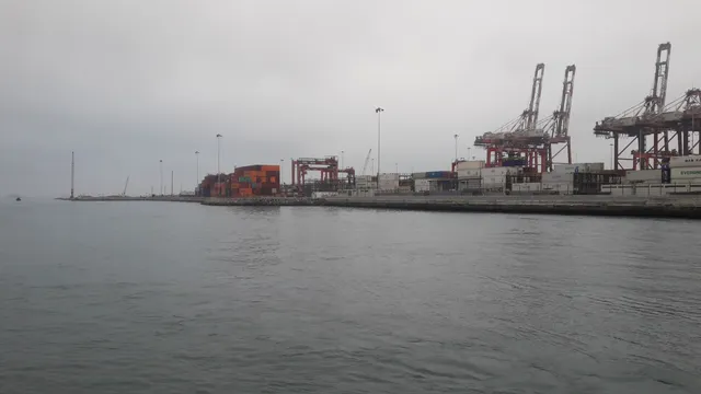 Muelle de Guerra de la Plaza Grau