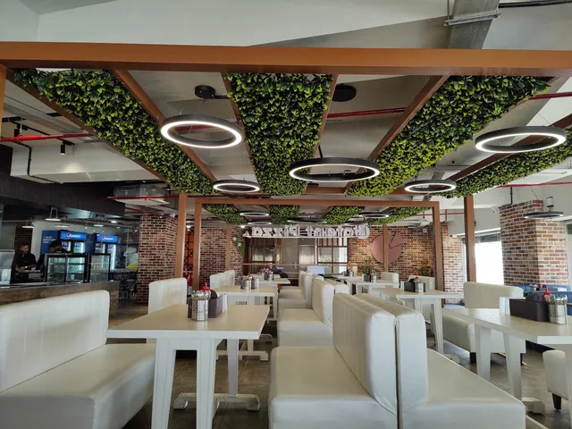 Octant Pizza (Prahladnagar)