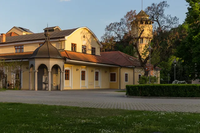 Vajcovka - verejný horúci prameň